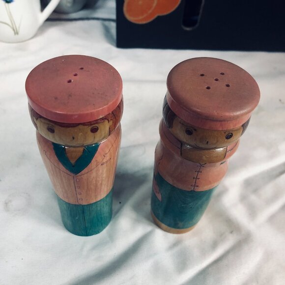 Vintage Granger L’Heureux Wooden Salt Pepper Shakers Quebec Canada Handmade - Picture 3 of 4